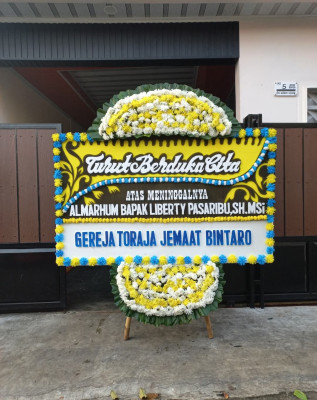 Papan Bunga Duka di Sulabesi Tengah