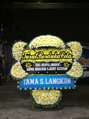 Papan Bunga Duka di Sulabesi Tengah